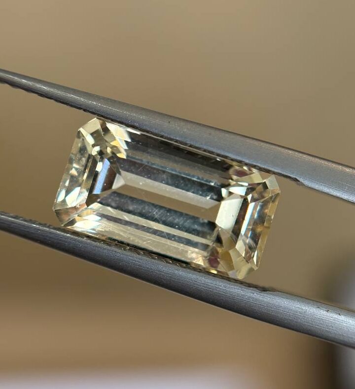 Yellow Scapolite (Natural) 3.65 crt | 12.20*6.50*5.70 mm