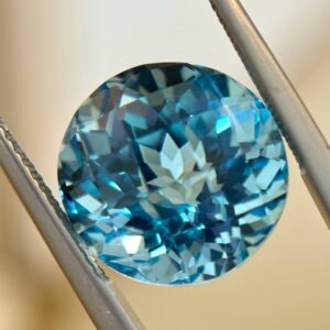 Blue Topaz 12.97 crt | 12.70*10.80 mm