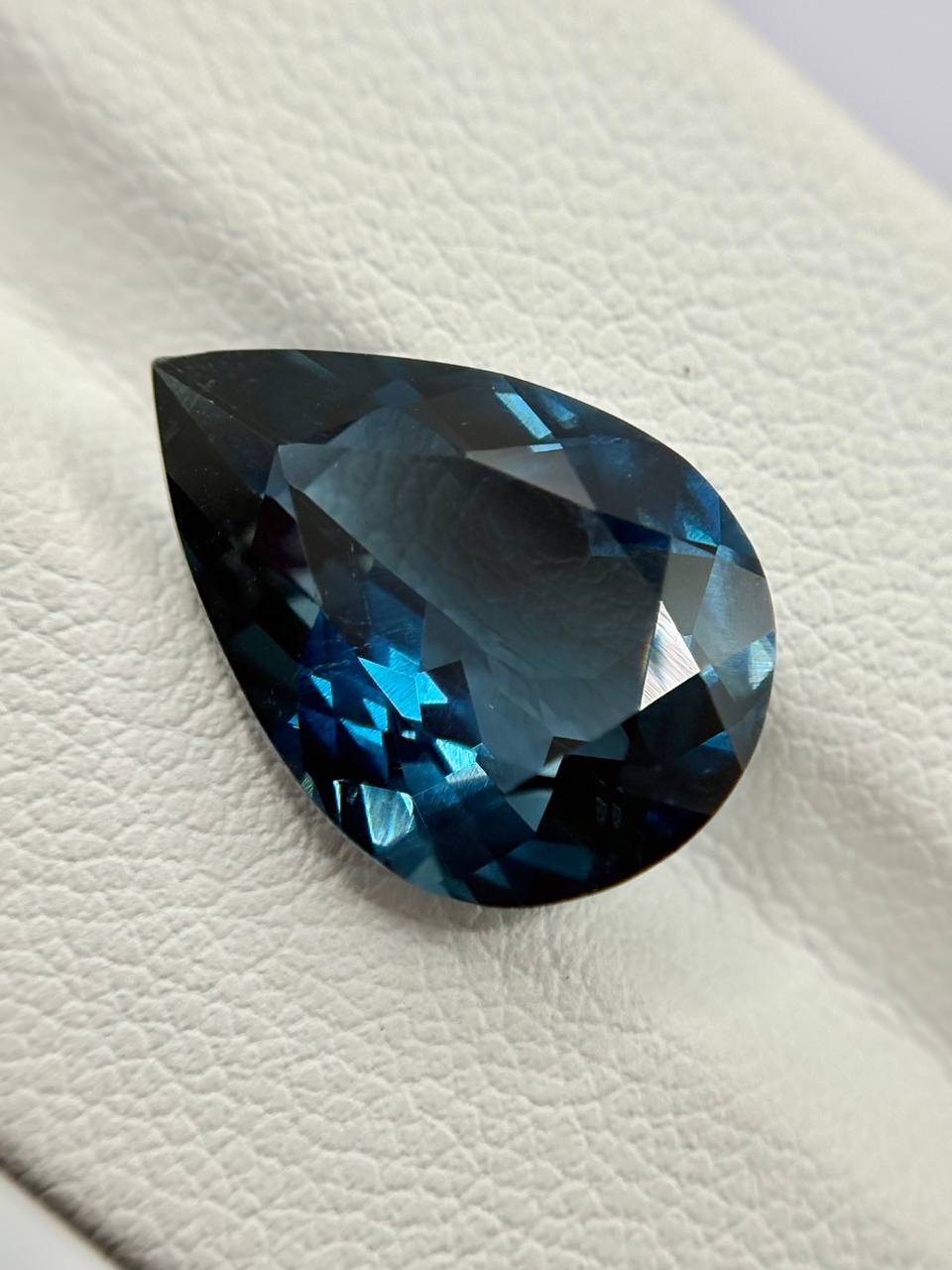 Landon Blue Topaz 7.62 crt | 15.50*11.10*6.10 mm