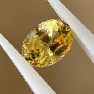 Yellow Sapphire ( No heated) 2.01 ct | 7.50*5.50*4.70 mm