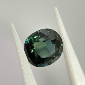 Greenish Blue Sapphire {no heat} 4.11ct {9.60*8.70*5.90}mm Africa