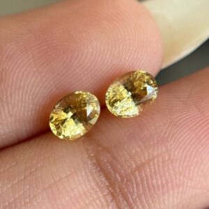Yellow Sapphire pair [No Heat] 1.14 ct Sri Lanka