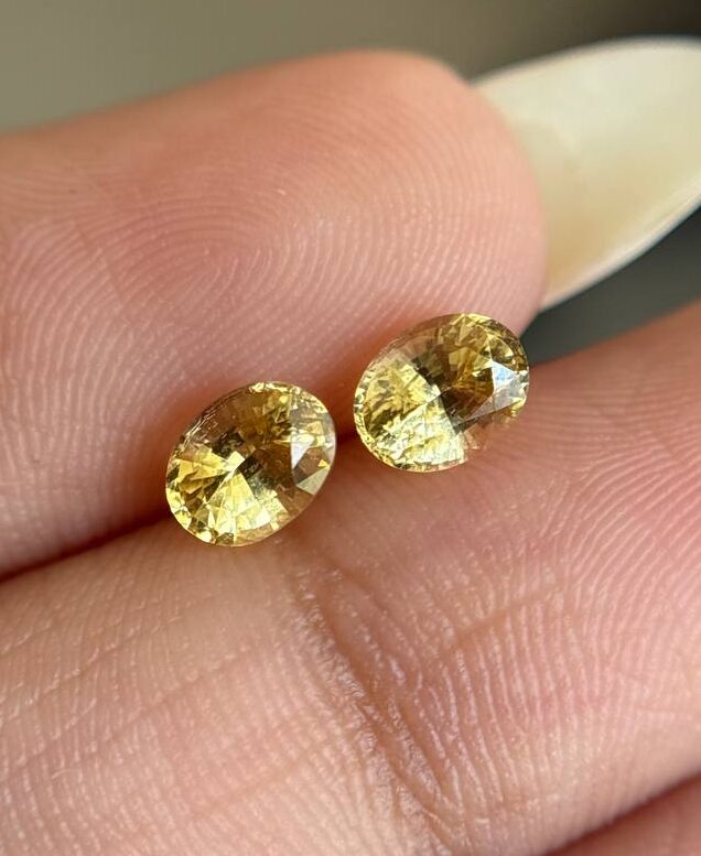 Yellow Sapphire pair [No Heat] 1.14 ct Sri Lanka