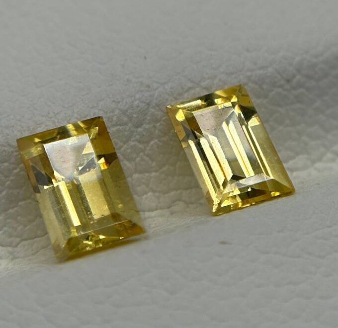 Yellow Sapphire Pair [No Heat] 1.13 cr Srilanka